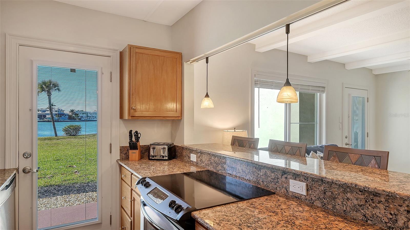 Image 13 of 47 For 761 John Ringling Boulevard 5