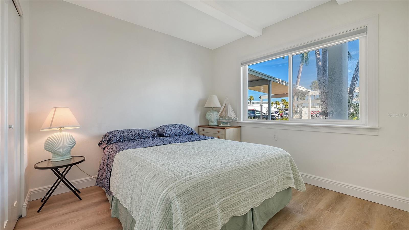 Image 18 of 47 For 761 John Ringling Boulevard 5