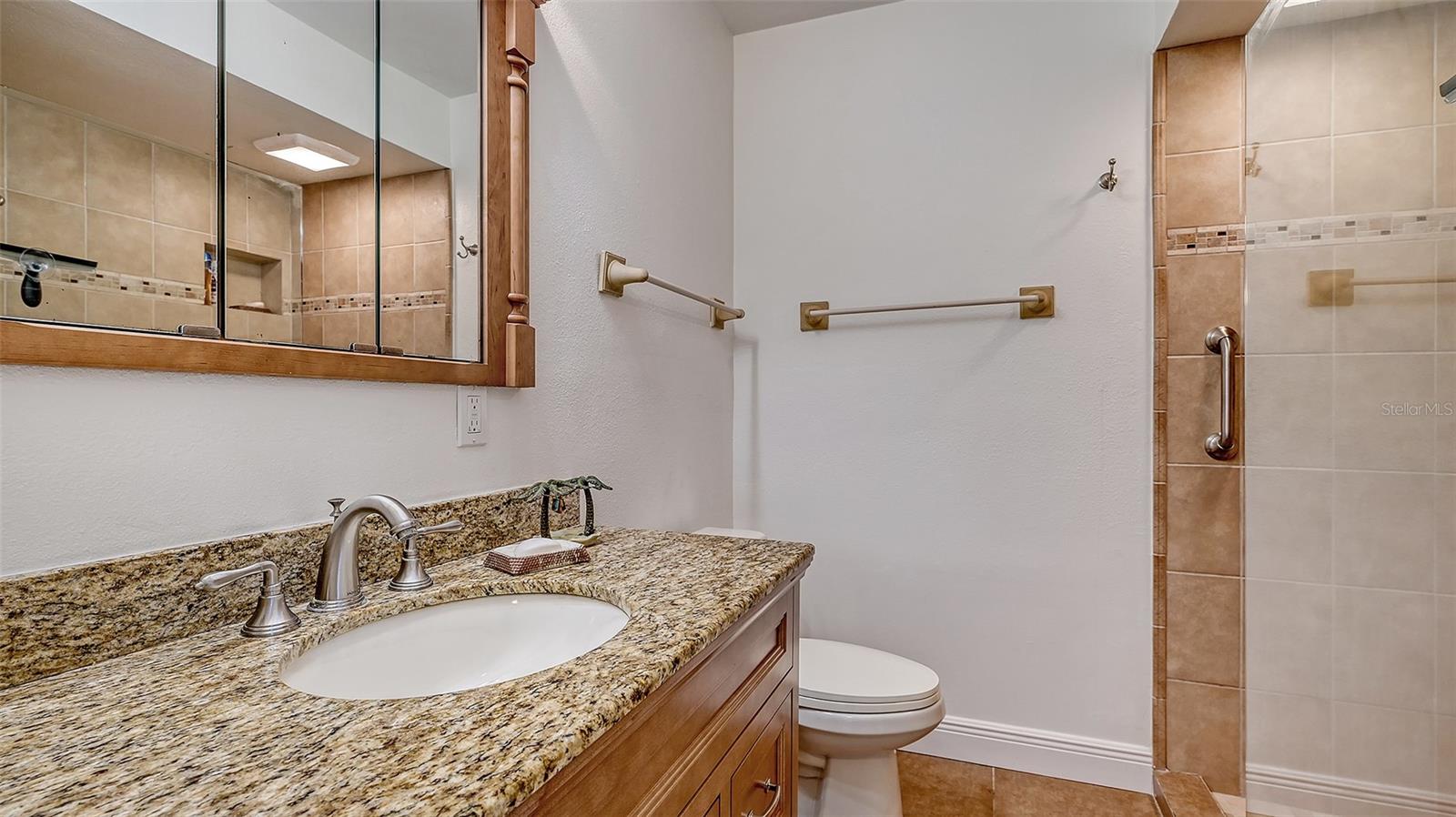 Image 19 of 47 For 761 John Ringling Boulevard 5