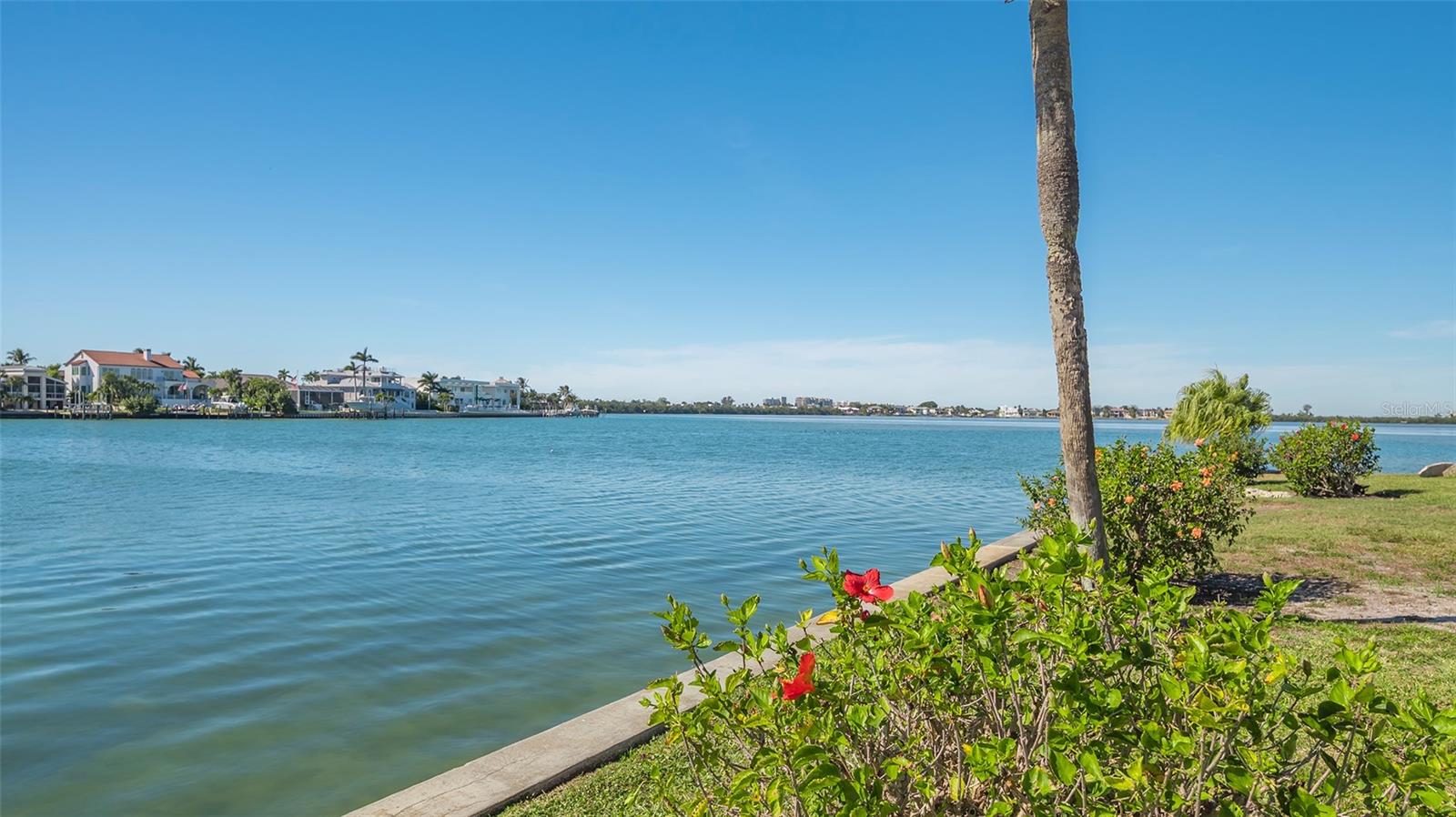 Image 32 of 47 For 761 John Ringling Boulevard 5