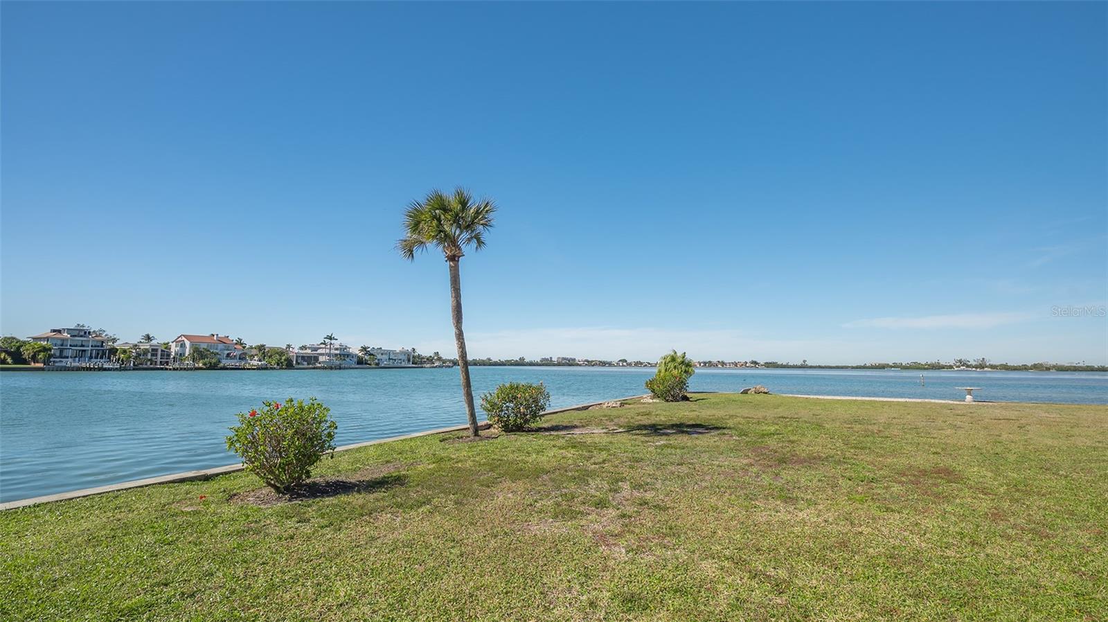 Image 33 of 47 For 761 John Ringling Boulevard 5