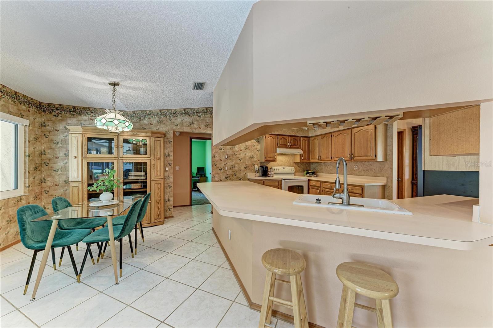 Image 11 of 45 For 410 136th Court E