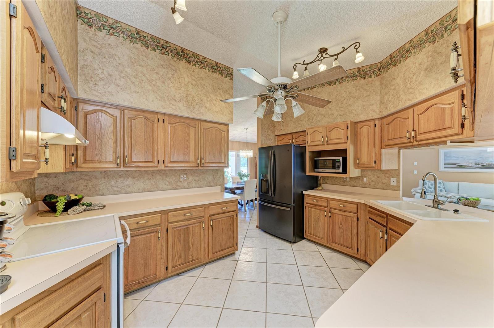 Image 12 of 45 For 410 136th Court E