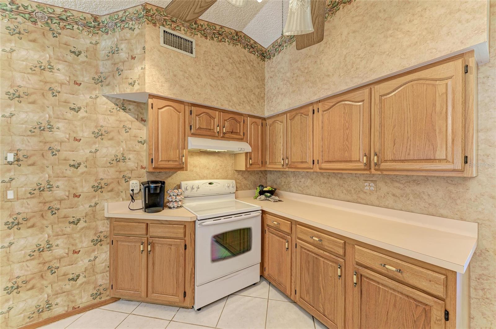 Image 13 of 45 For 410 136th Court E