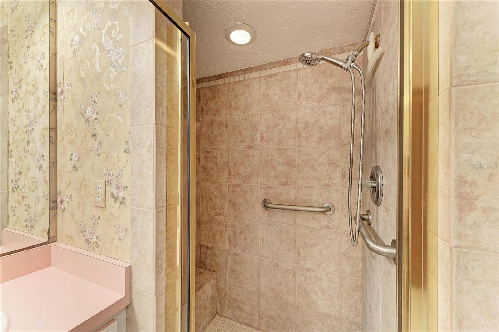 Image 22 of 45 For 410 136th Court E