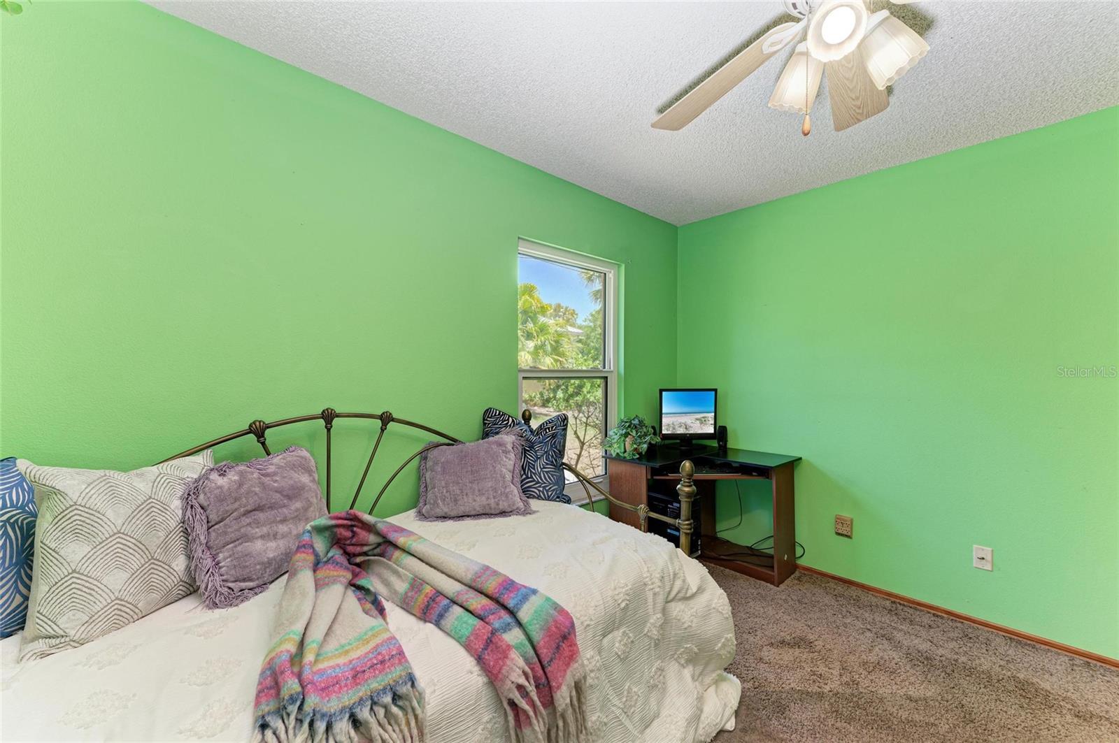 Image 25 of 45 For 410 136th Court E