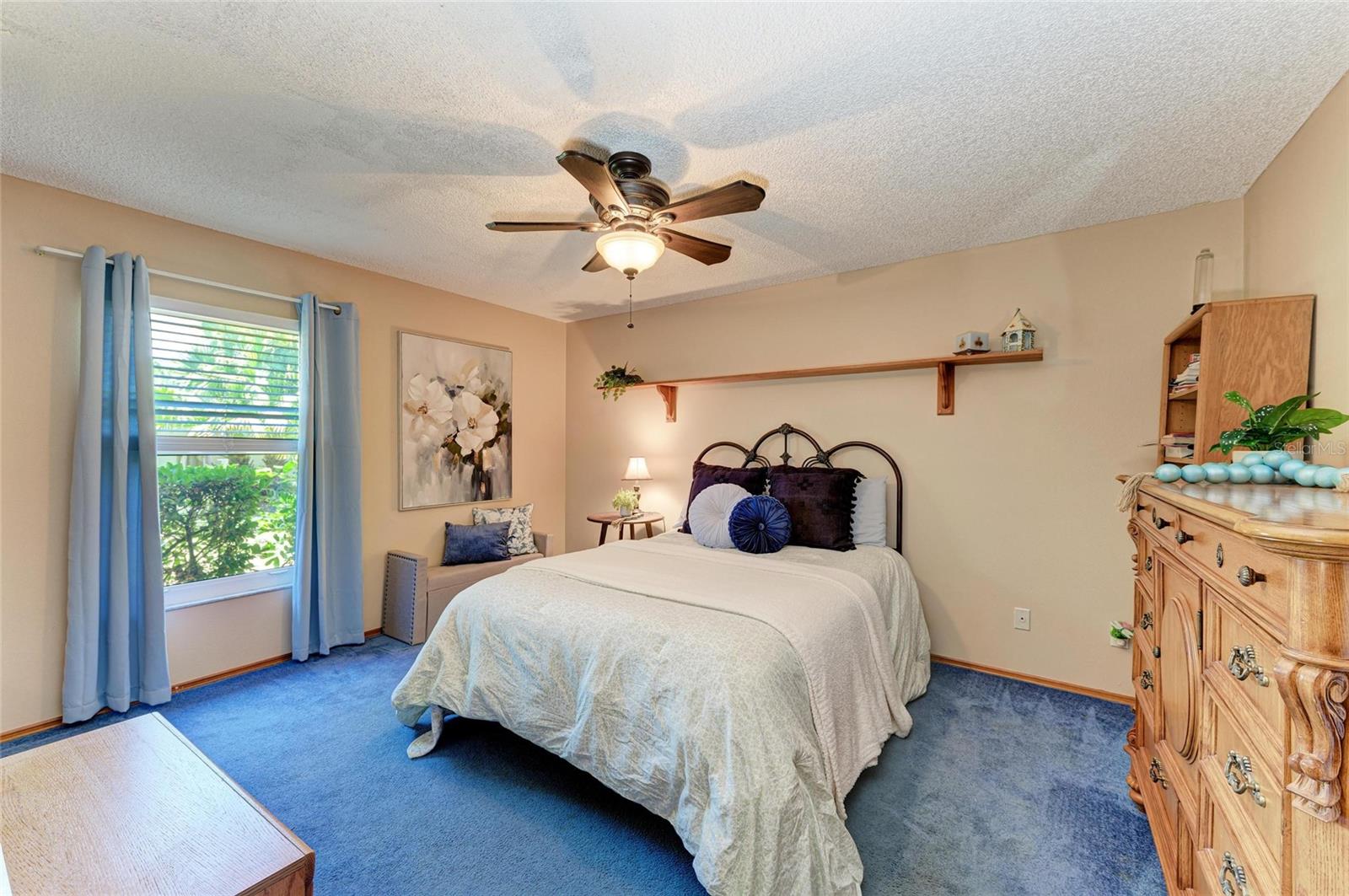 Image 27 of 45 For 410 136th Court E