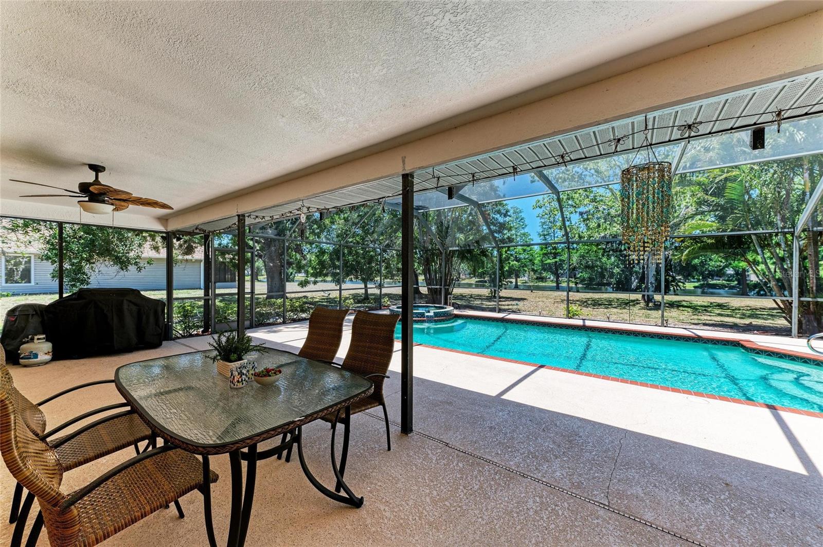 Image 30 of 45 For 410 136th Court E