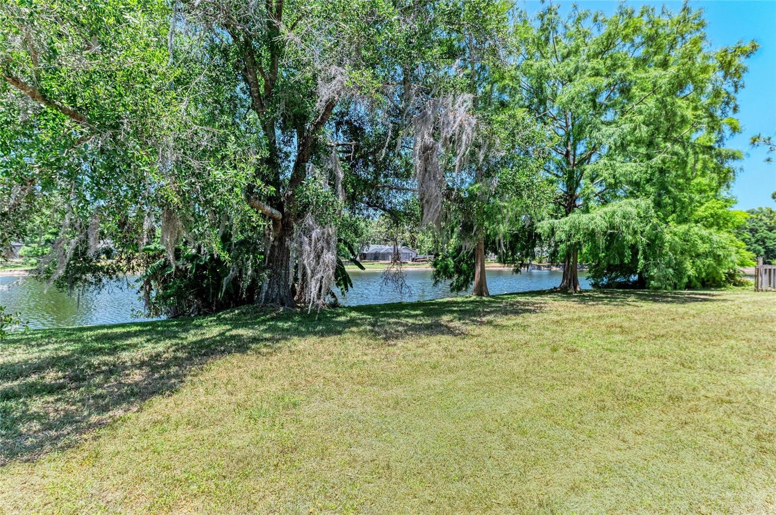 Image 39 of 45 For 410 136th Court E