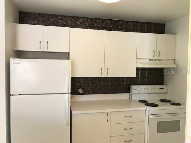 Image 8 of 15 For 850 Tamiami Trail 828