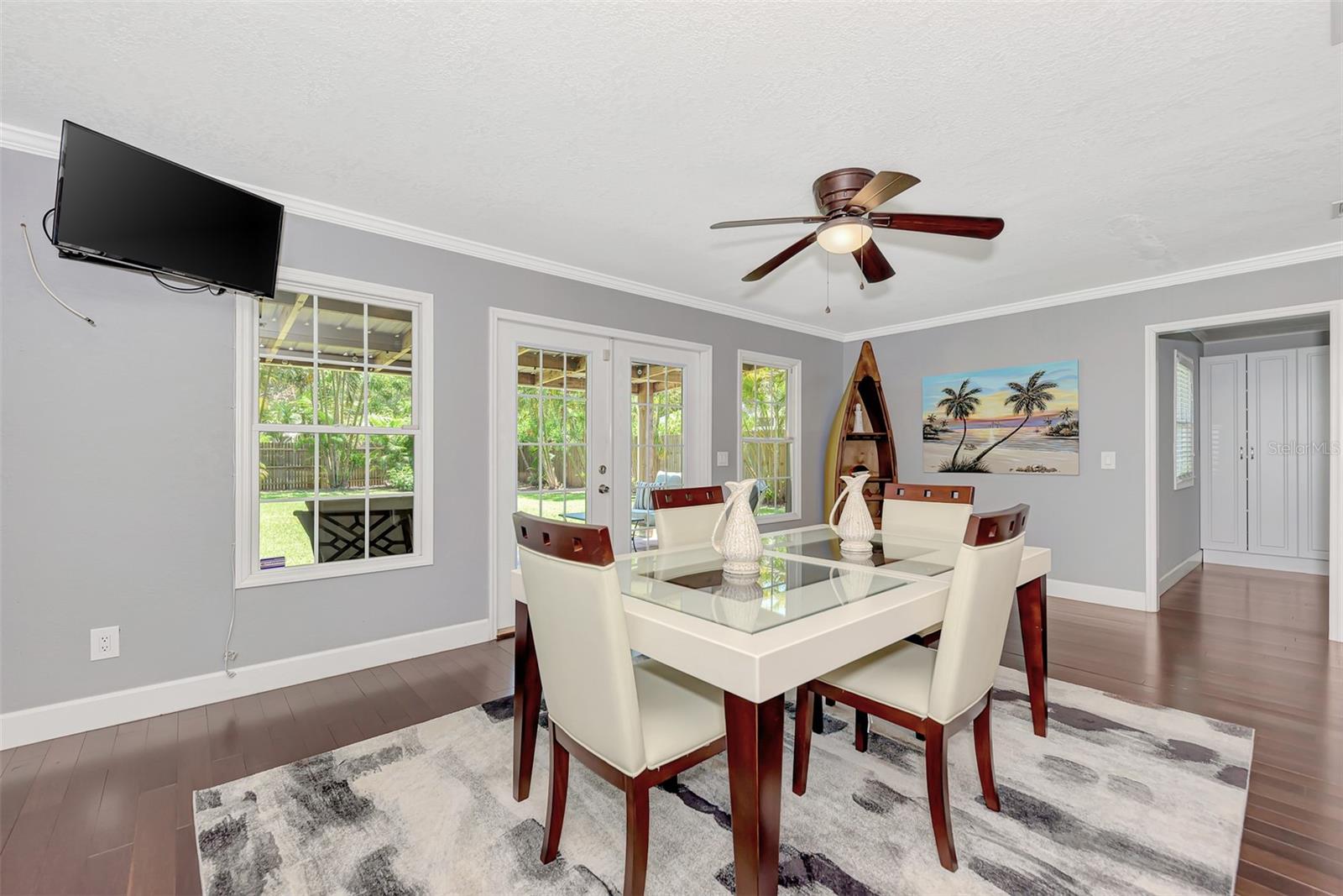 Image 12 of 48 For 1894 Loma Linda Street