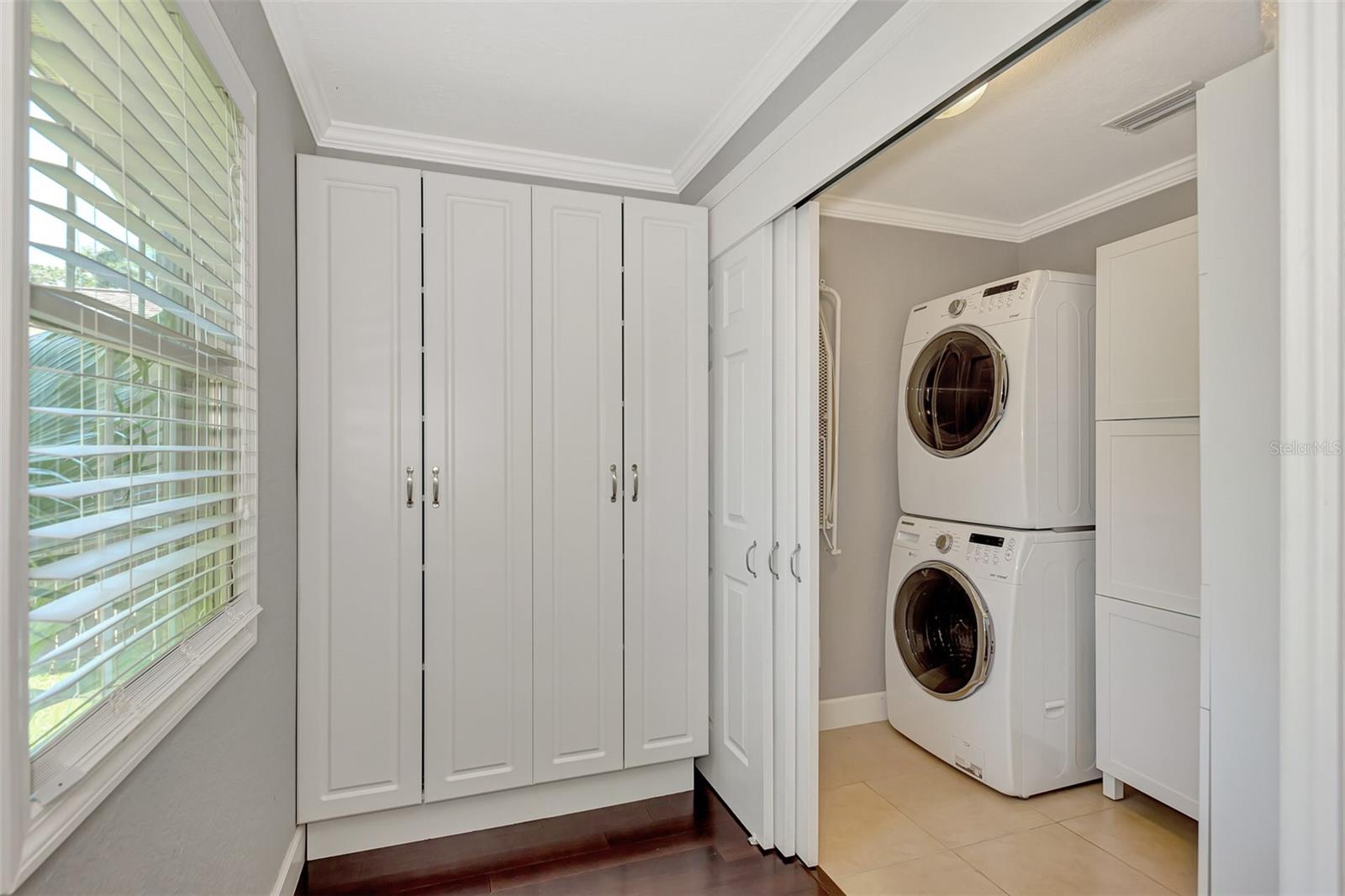 Image 34 of 48 For 1894 Loma Linda Street