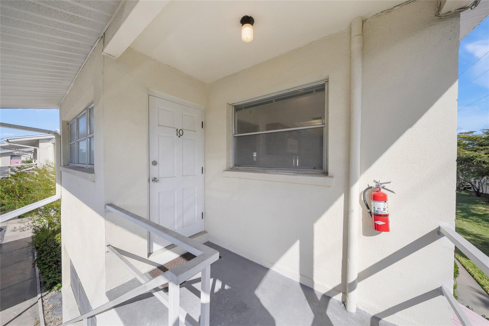 Image 3 of 36 For 2507 Beneva Road 10