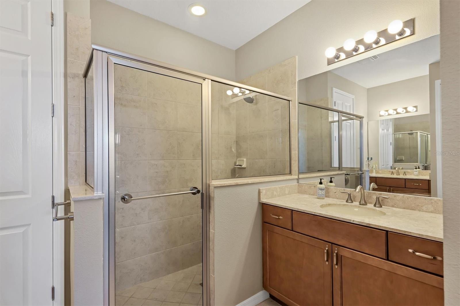 Image 20 of 49 For 7525 Alumni Trail