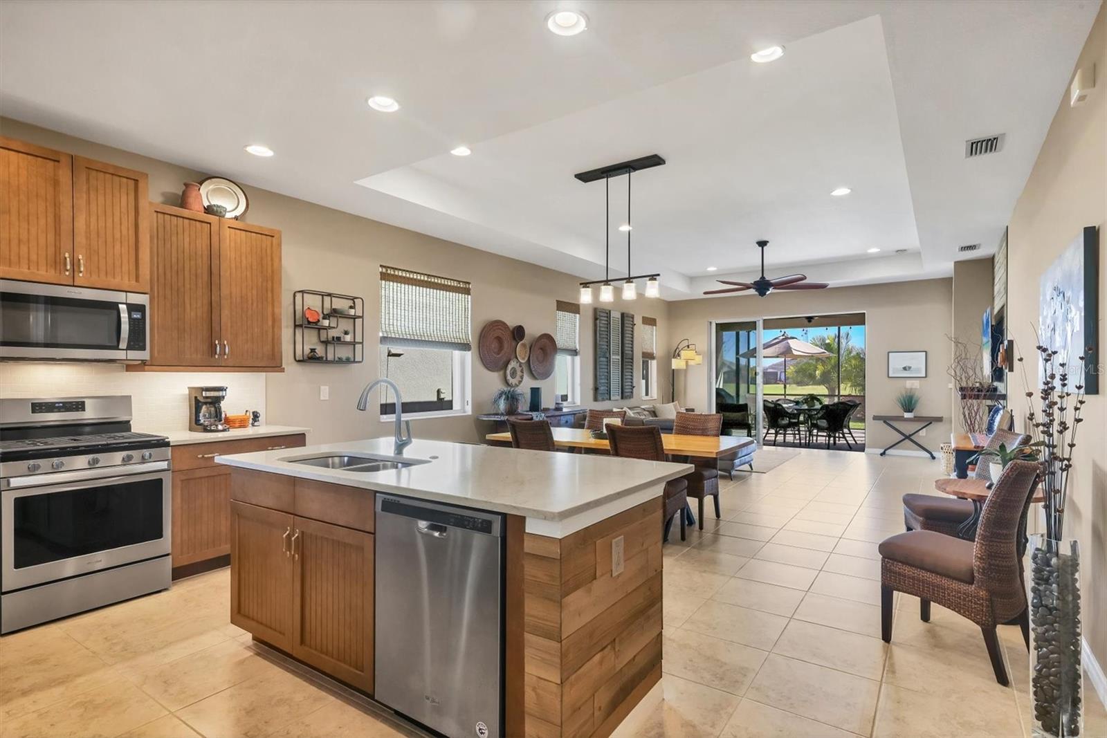 Image 3 of 49 For 7525 Alumni Trail