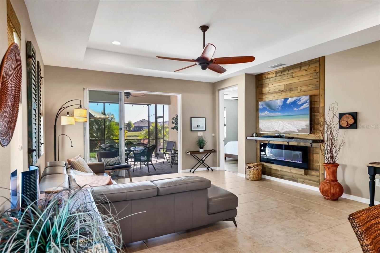 Image 8 of 49 For 7525 Alumni Trail