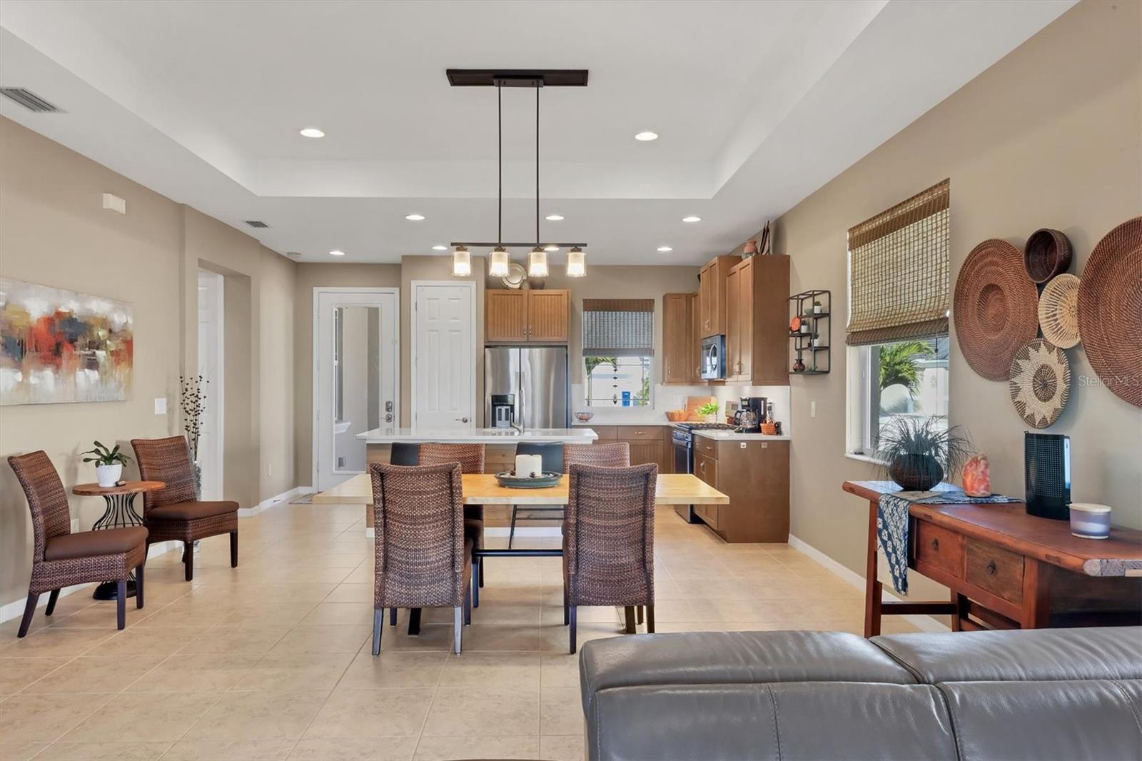 Image 9 of 49 For 7525 Alumni Trail