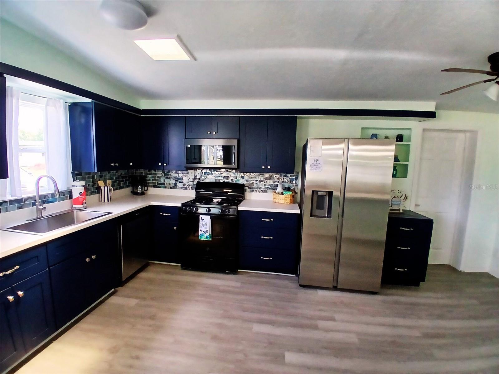 Image 3 of 24 For 6520 Clemson Street