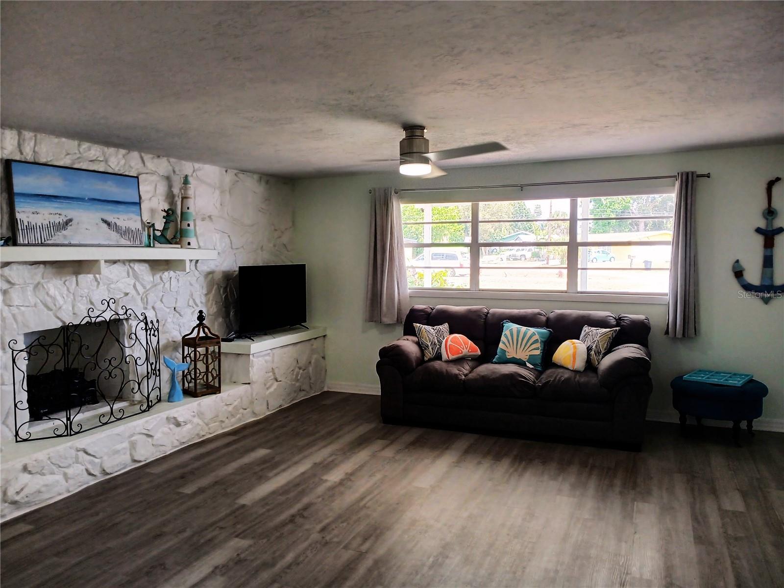 Image 6 of 24 For 6520 Clemson Street