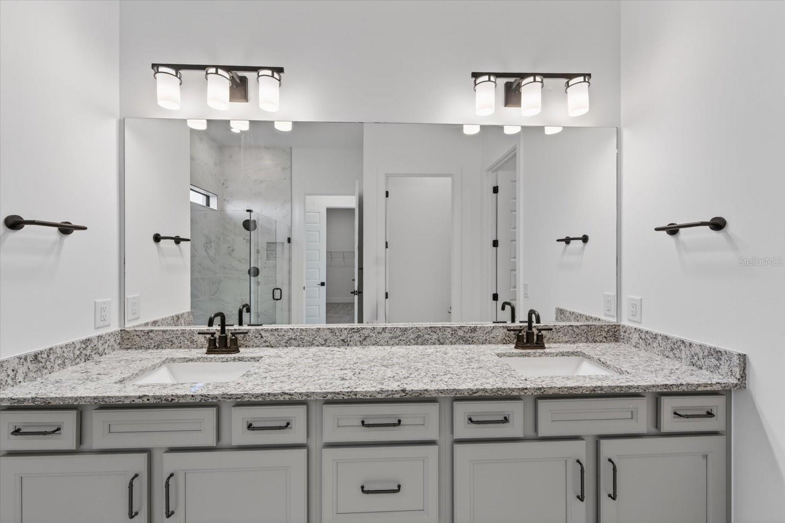 Image 25 of 86 For 19111 Fox Landing Place