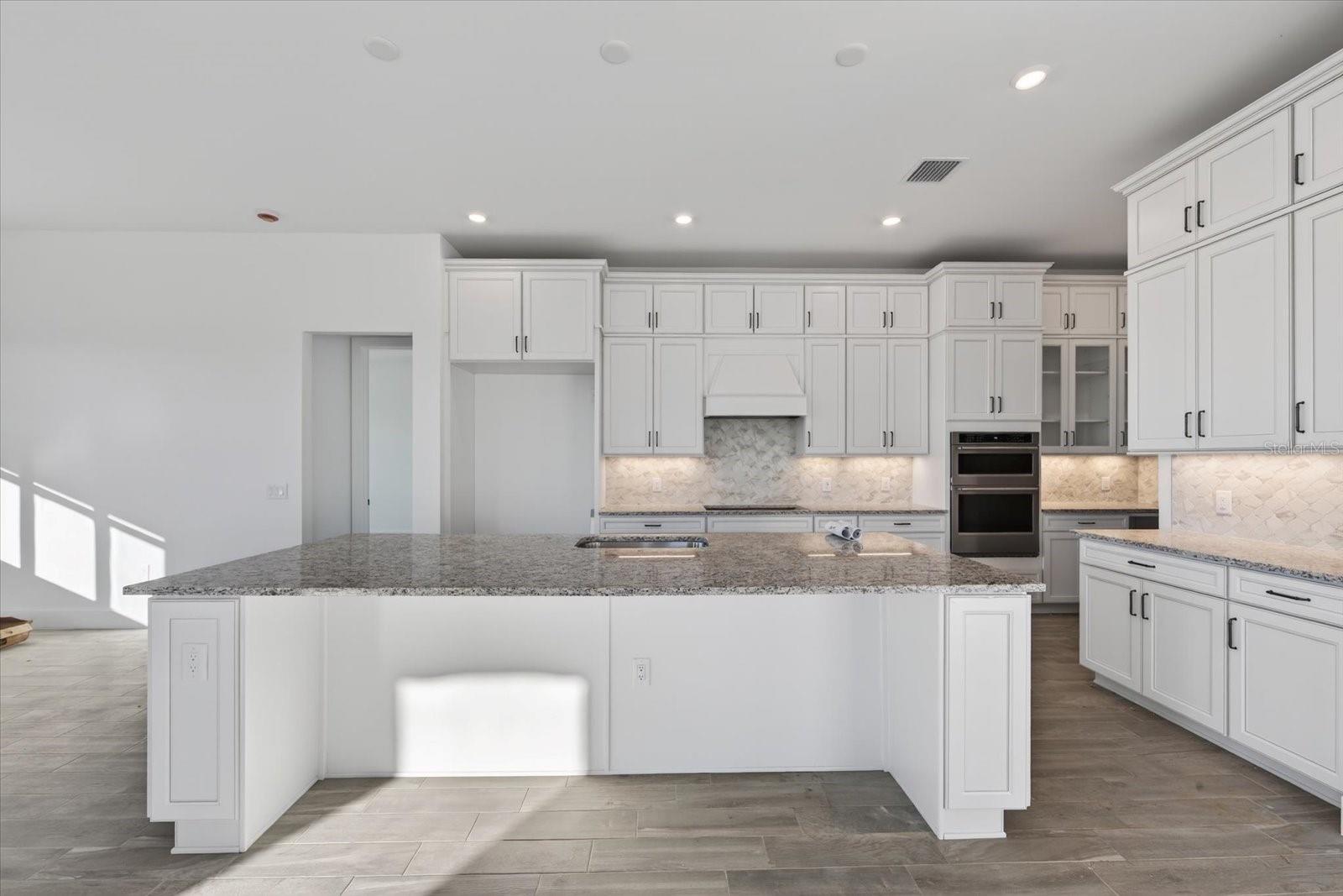 Image 8 of 86 For 19111 Fox Landing Place