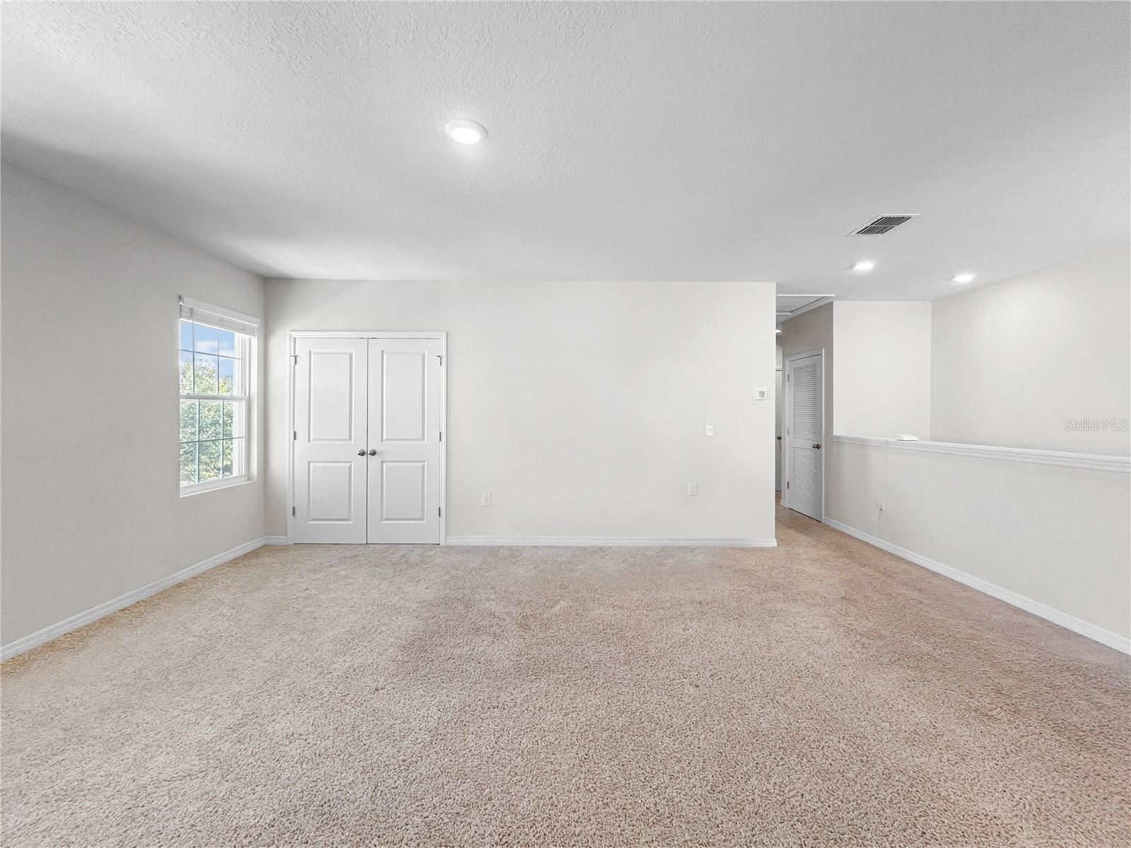 Image 12 of 27 For 4020 Lively Coral Place