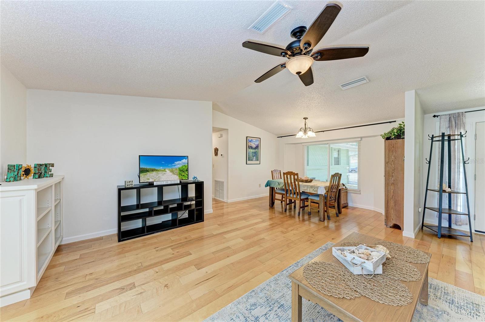 Image 13 of 30 For 6502 38th Avenue Circle W