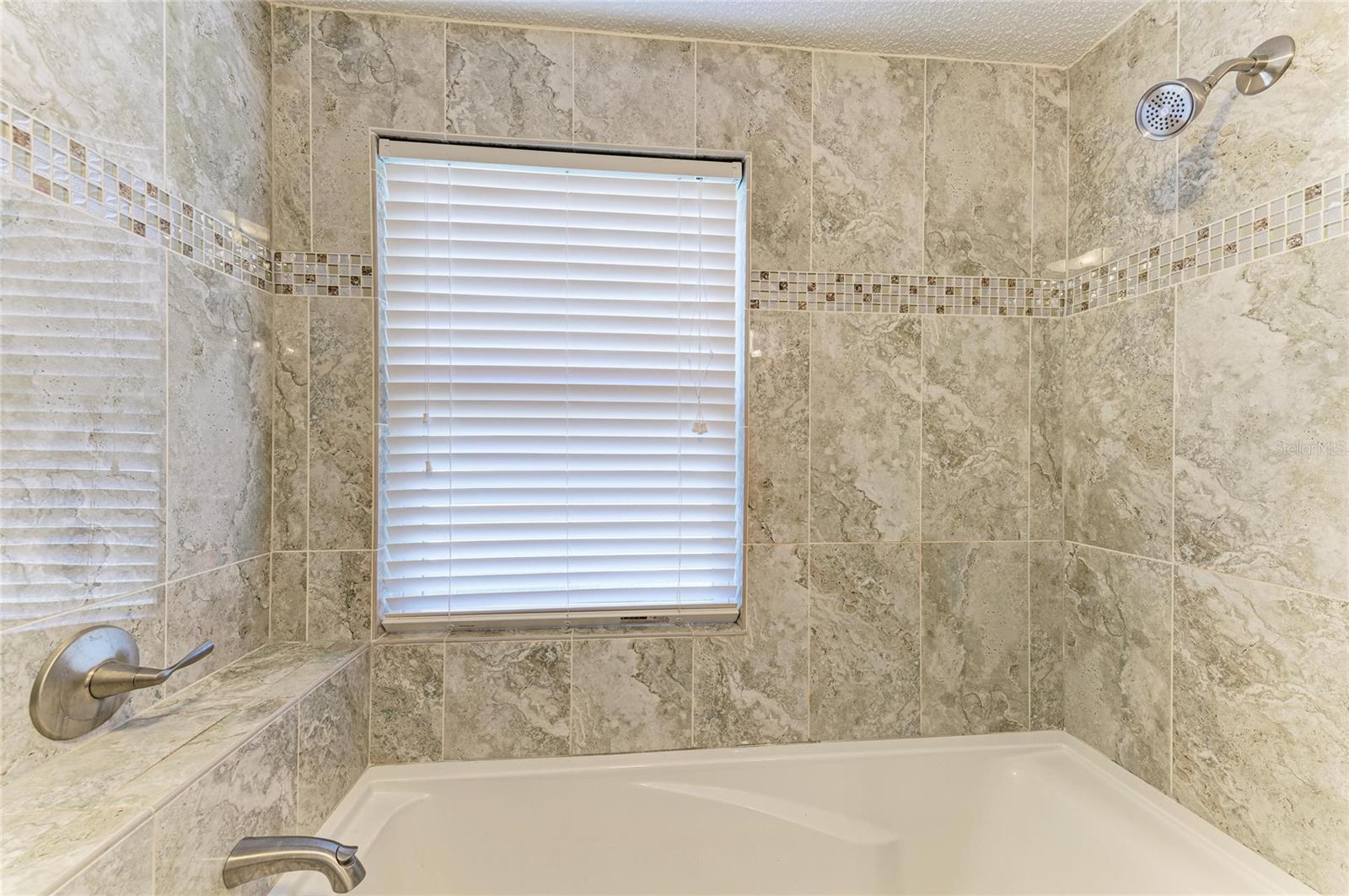 Image 21 of 30 For 6502 38th Avenue Circle W