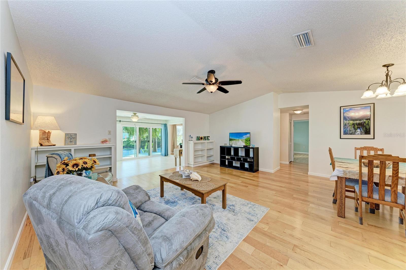 Image 3 of 30 For 6502 38th Avenue Circle W