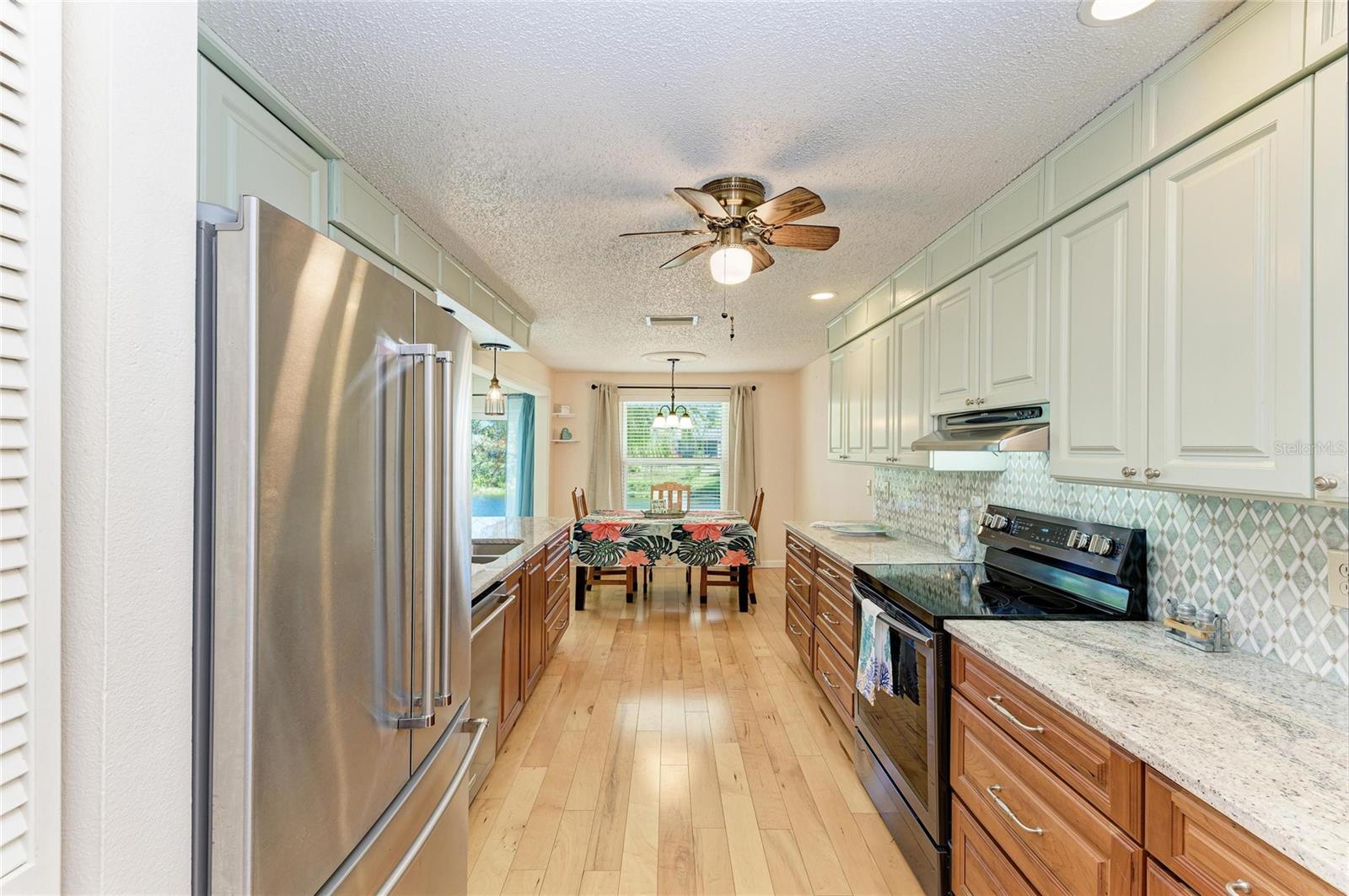 Image 6 of 30 For 6502 38th Avenue Circle W