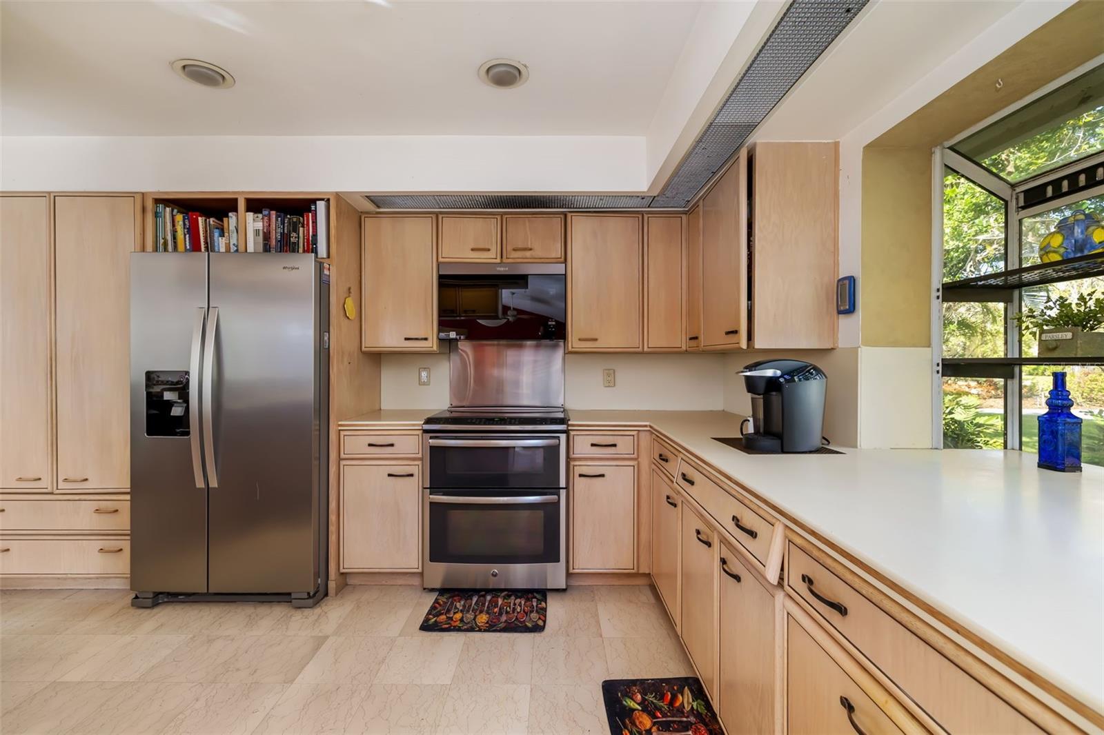 Image 27 of 70 For 4149 Escondito Circle