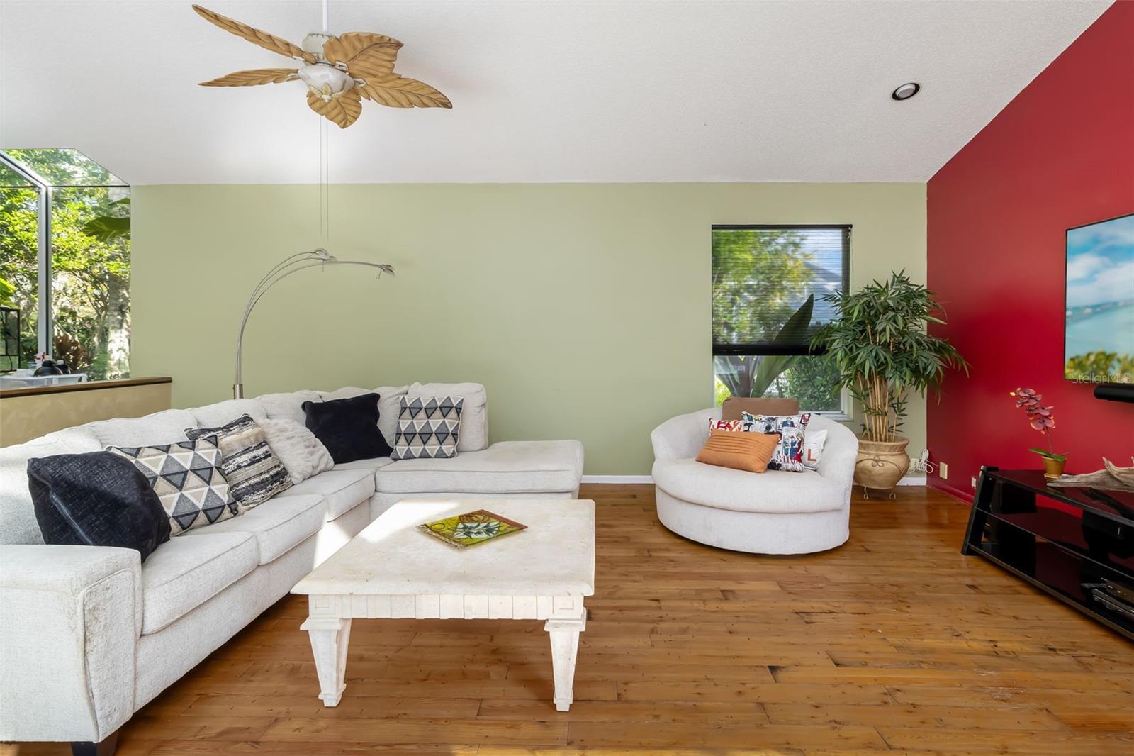 Image 32 of 70 For 4149 Escondito Circle