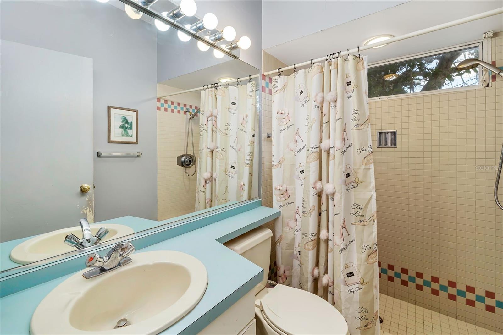 Image 35 of 70 For 4149 Escondito Circle