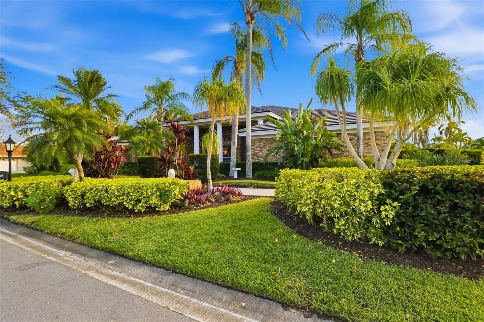 Image 5 of 70 For 4149 Escondito Circle