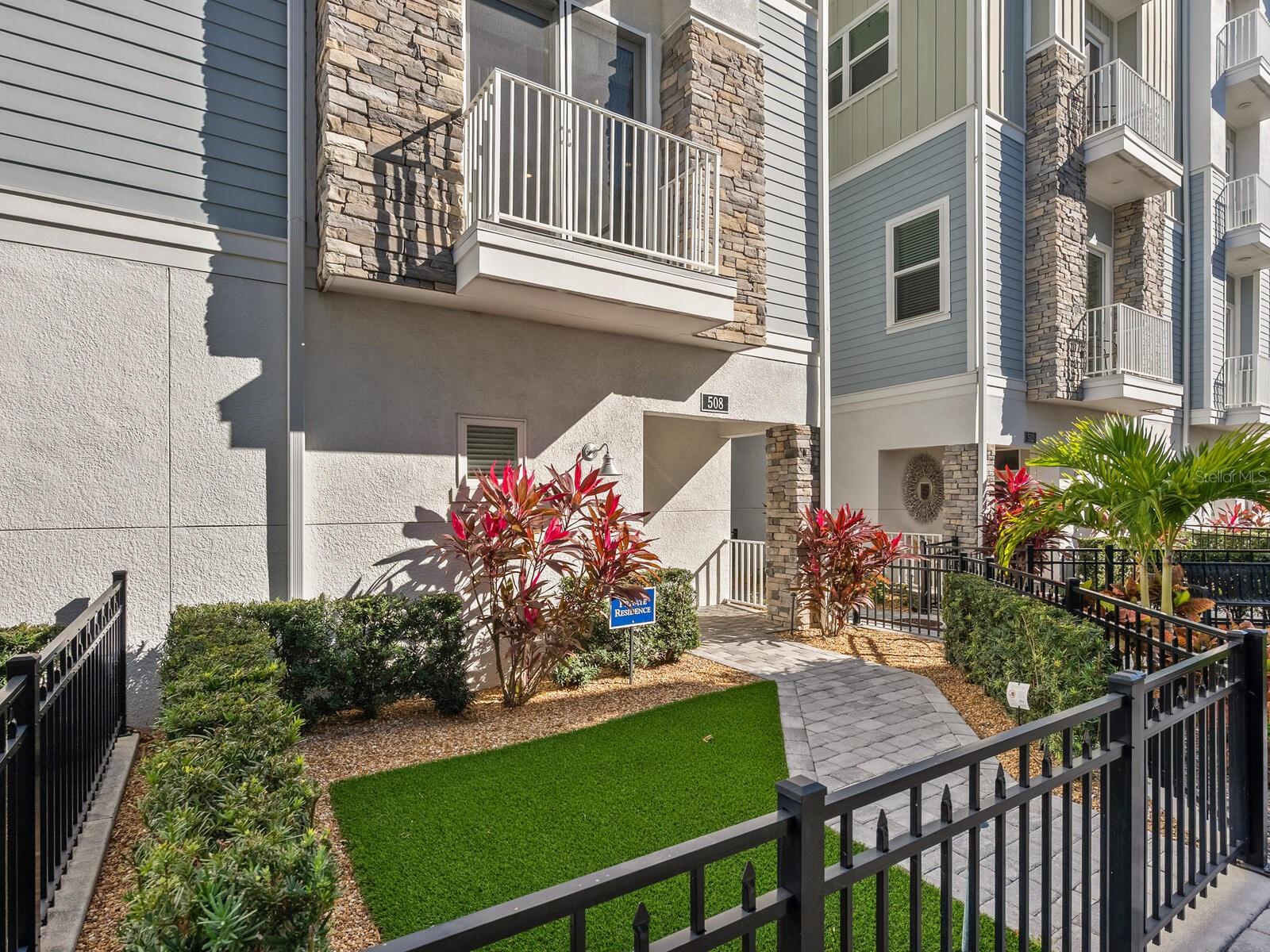 Image 4 of 46 For 508 Laurel Park Drive