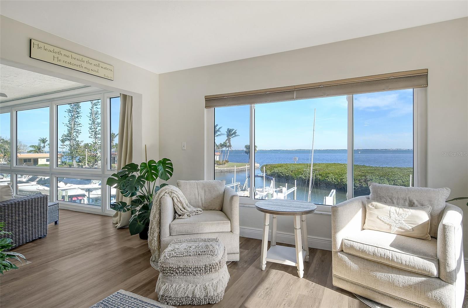 Image 10 of 75 For 4960 Gulf Of Mexico Drive 206