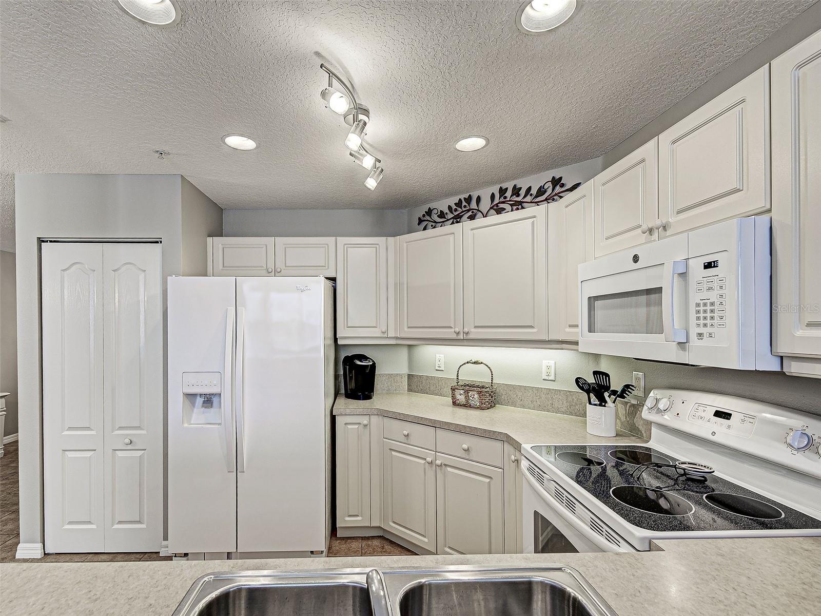 Image 18 of 88 For 1406 Gondola Park Drive 1406bd