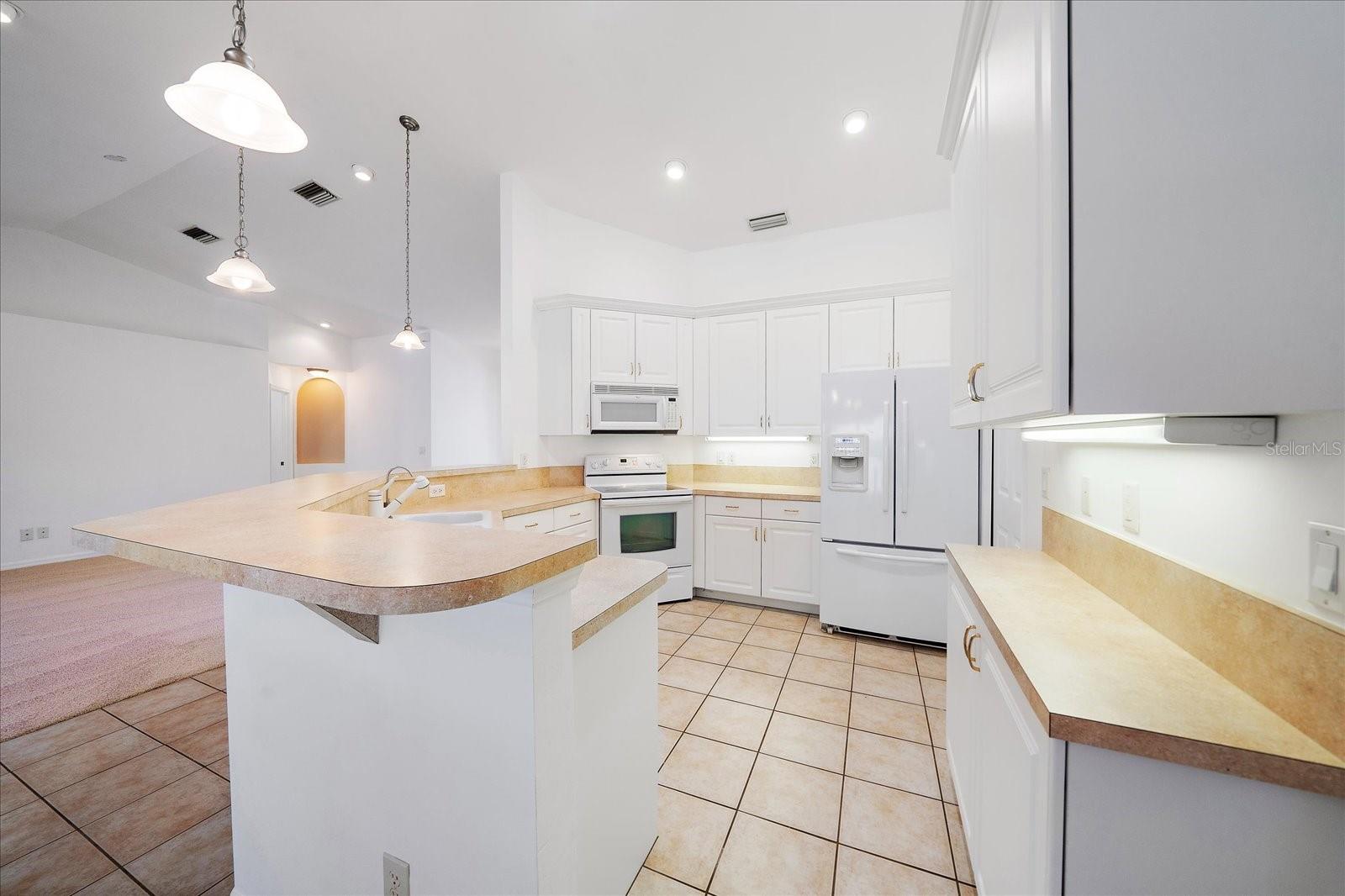 Image 11 of 39 For 2991 Grandview Drive