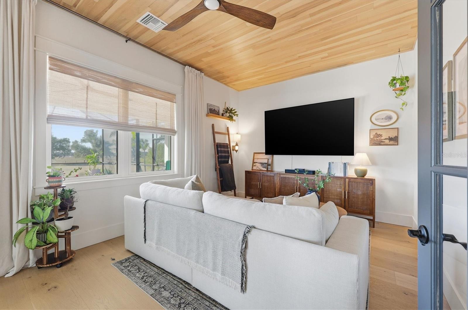 Image 30 of 75 For 3571 Recurve Circle