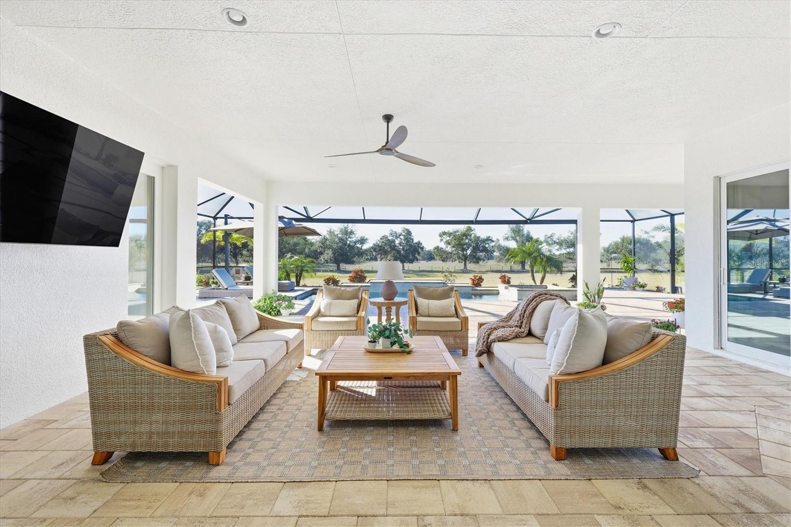 Image 37 of 75 For 3571 Recurve Circle