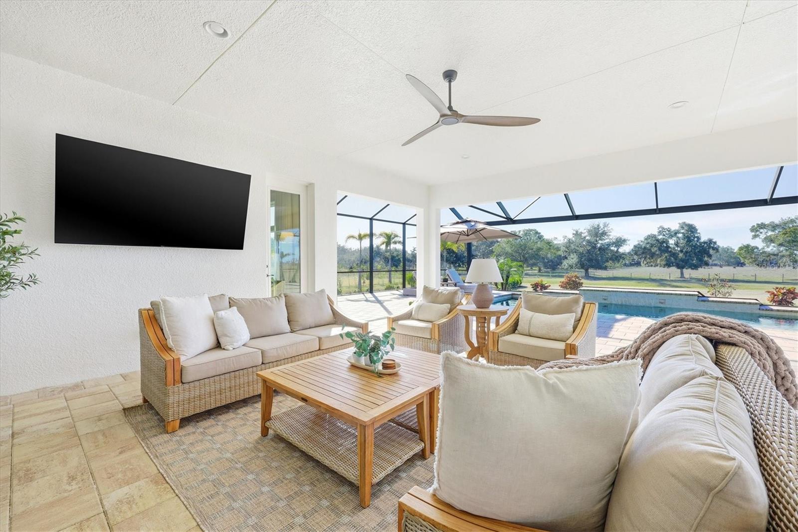 Image 38 of 75 For 3571 Recurve Circle