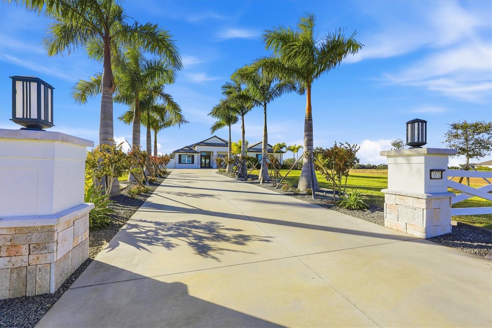 Image 4 of 75 For 3571 Recurve Circle