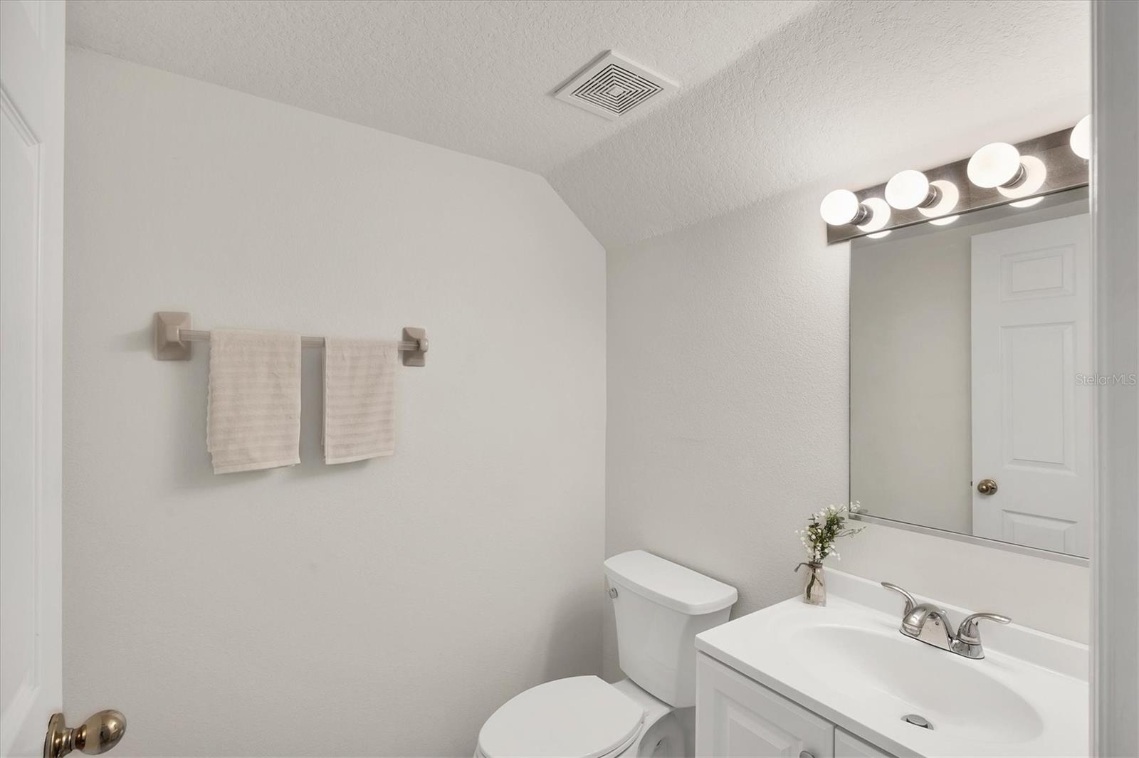 Image 19 of 50 For 14866 Skip Jack Loop 104