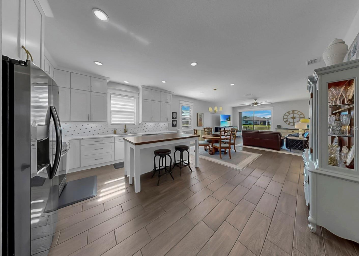 Image 11 of 47 For 5531 107th Terrace E