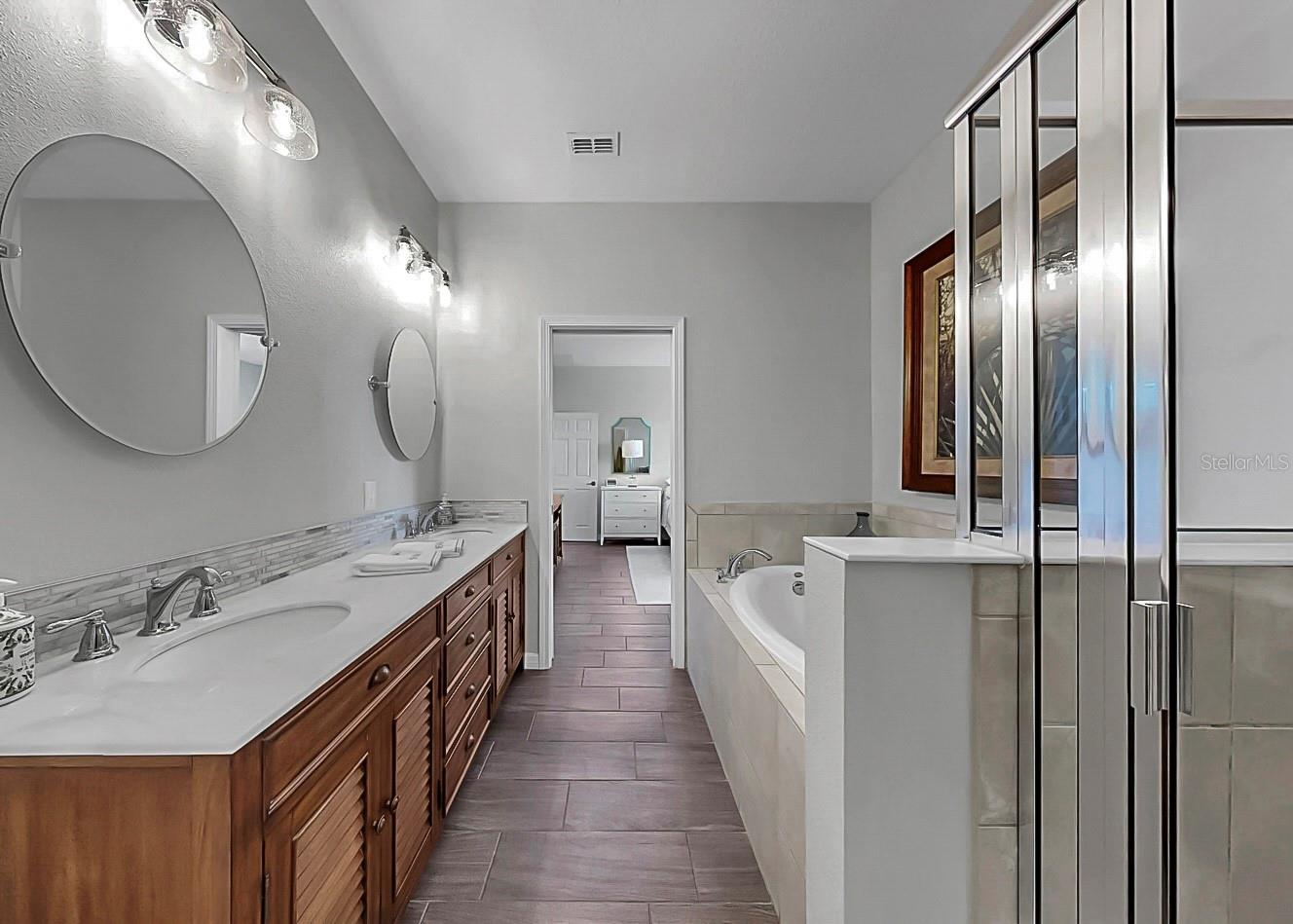 Image 26 of 47 For 5531 107th Terrace E