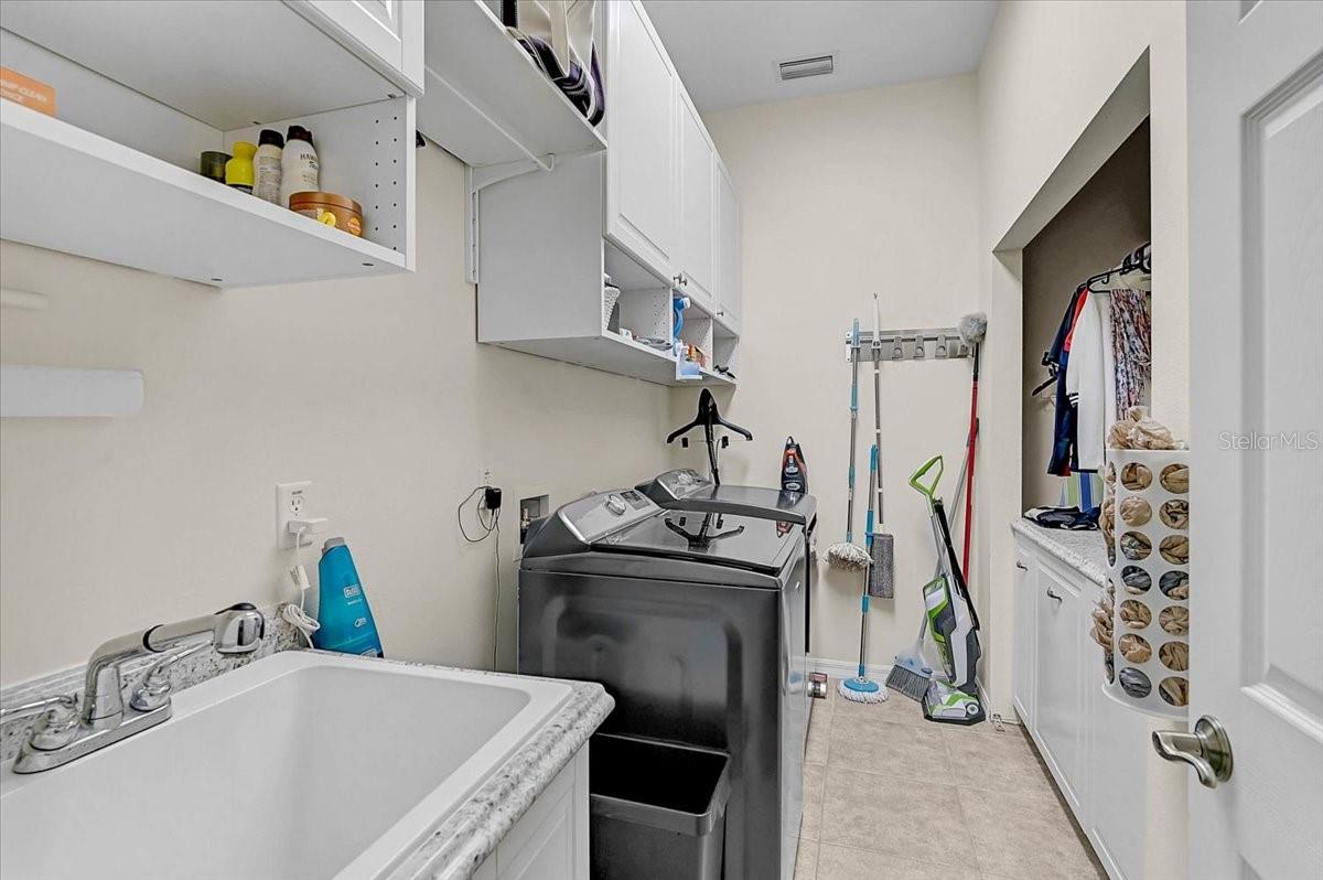 Image 17 of 67 For 25202 61st Avenue