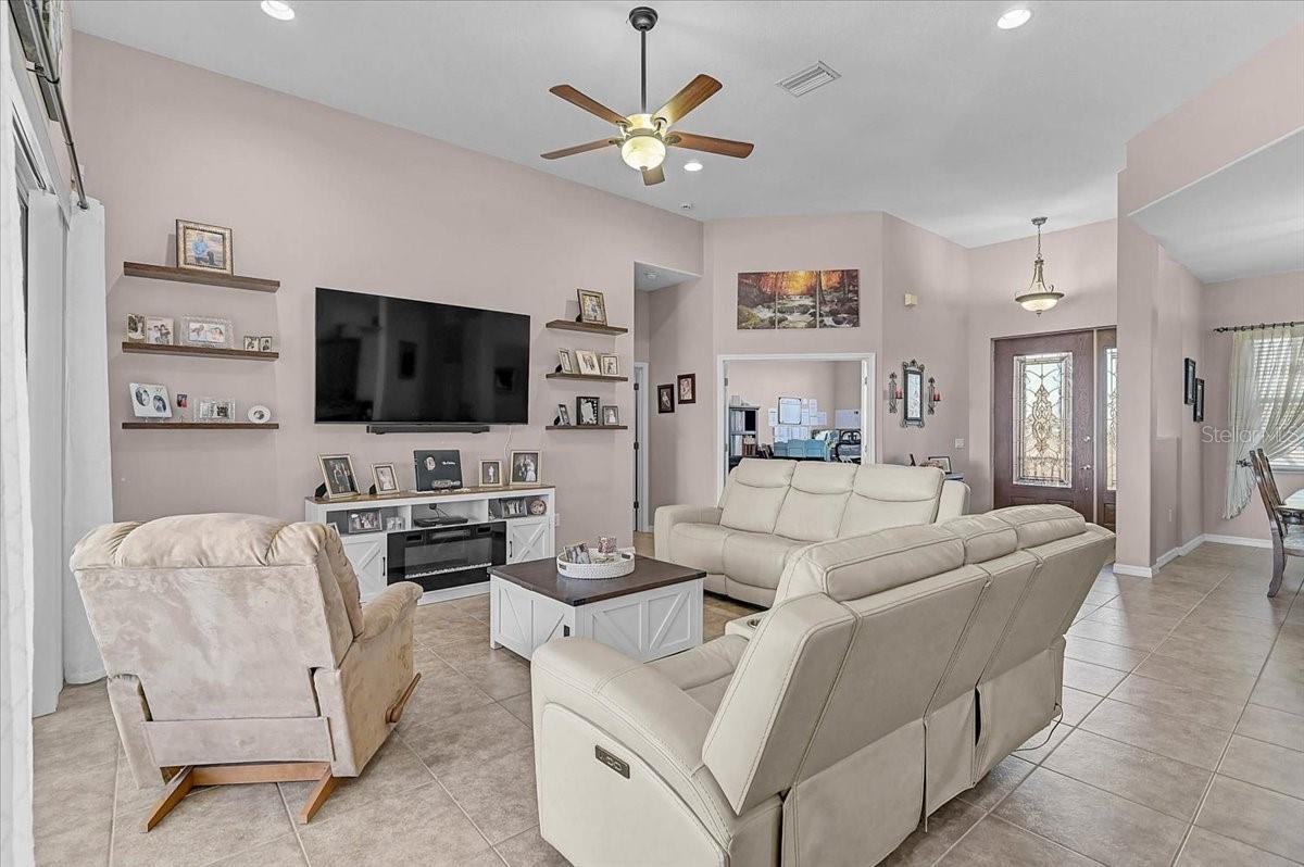 Image 18 of 67 For 25202 61st Avenue