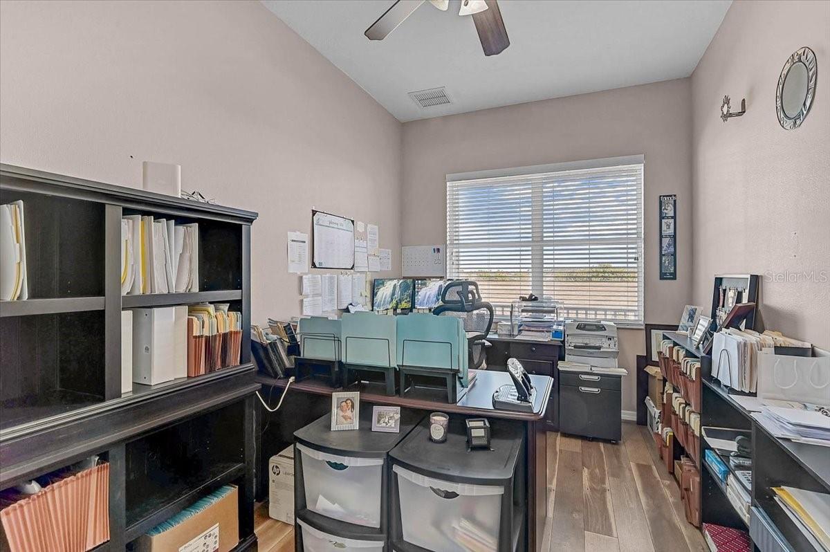 Image 23 of 67 For 25202 61st Avenue