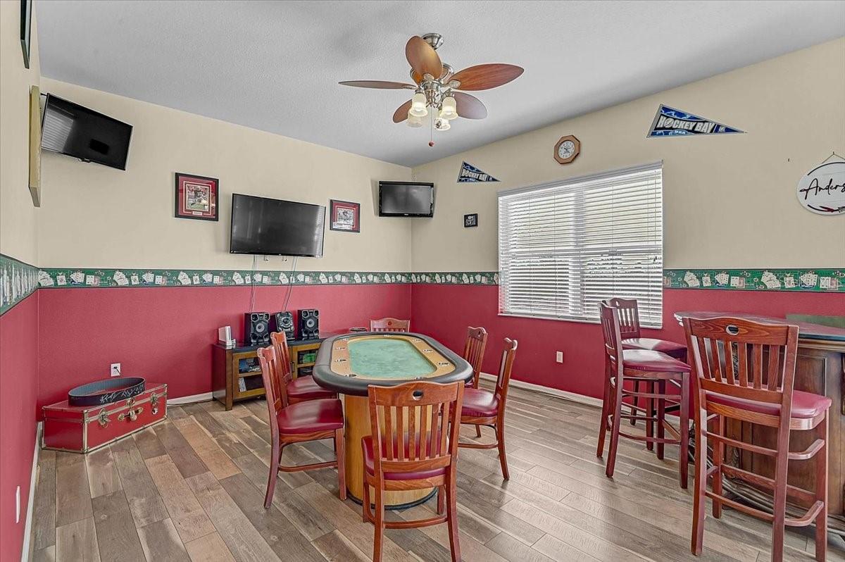 Image 29 of 67 For 25202 61st Avenue