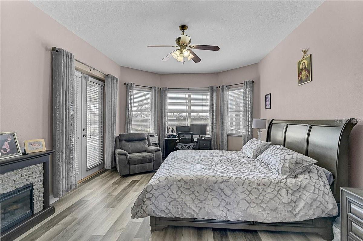 Image 32 of 67 For 25202 61st Avenue